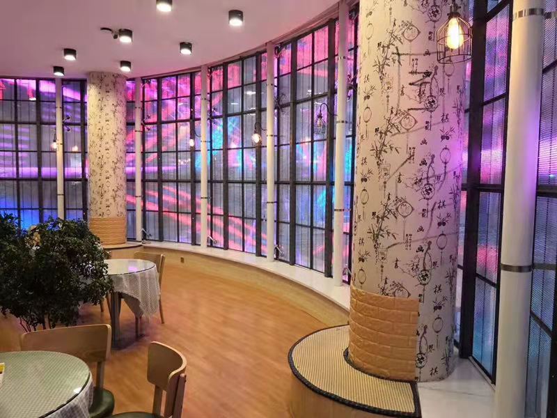 全彩led透明屏價(jià)格是多少錢？